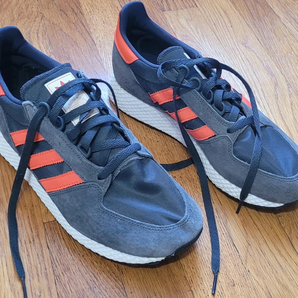 Adidas Gray and Orange/Red Low-Top Sneakers - Like New